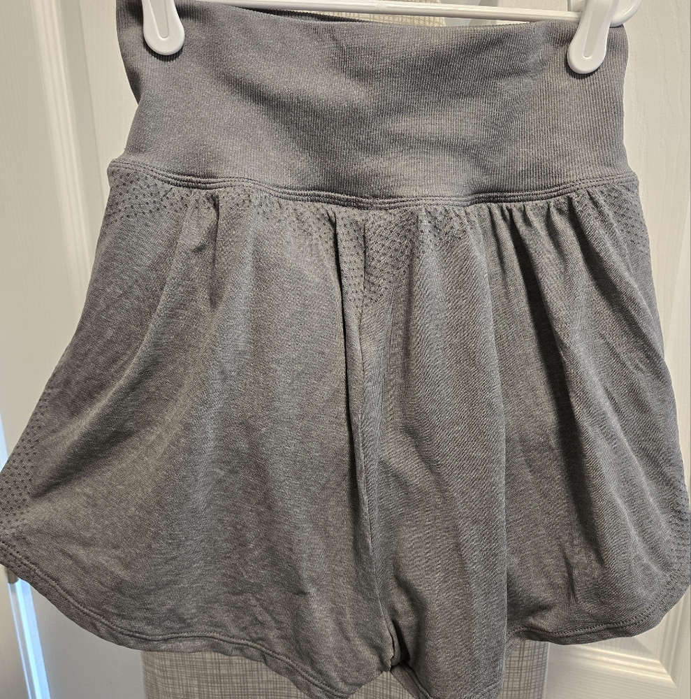Gymshark Vital Seamless 2 In 1 Shorts - Picture 3 of 4